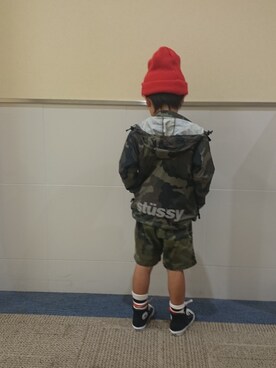 「STUSSY（ステューシー）のアイテム（ブルゾン）」を使った、あゆせさん（キッズ・110cm）の冬コーディネート