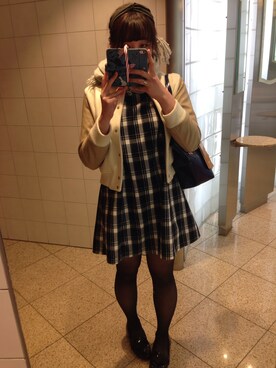 「女子会」｜「アイテム（スタジャン）」を使った、Annaさん（レディース・163cm）の冬コーディネート