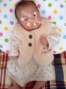「ファー」｜「アイテム（その他アウター）」を使った、Tsumugiさん（キッズ・60cm）の秋コーディネート