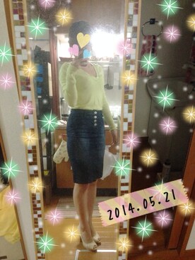 「OZOC（オゾック）のアイテム（デニムスカート）」を使った、MIさん（レディース・163cm）の春コーディネート