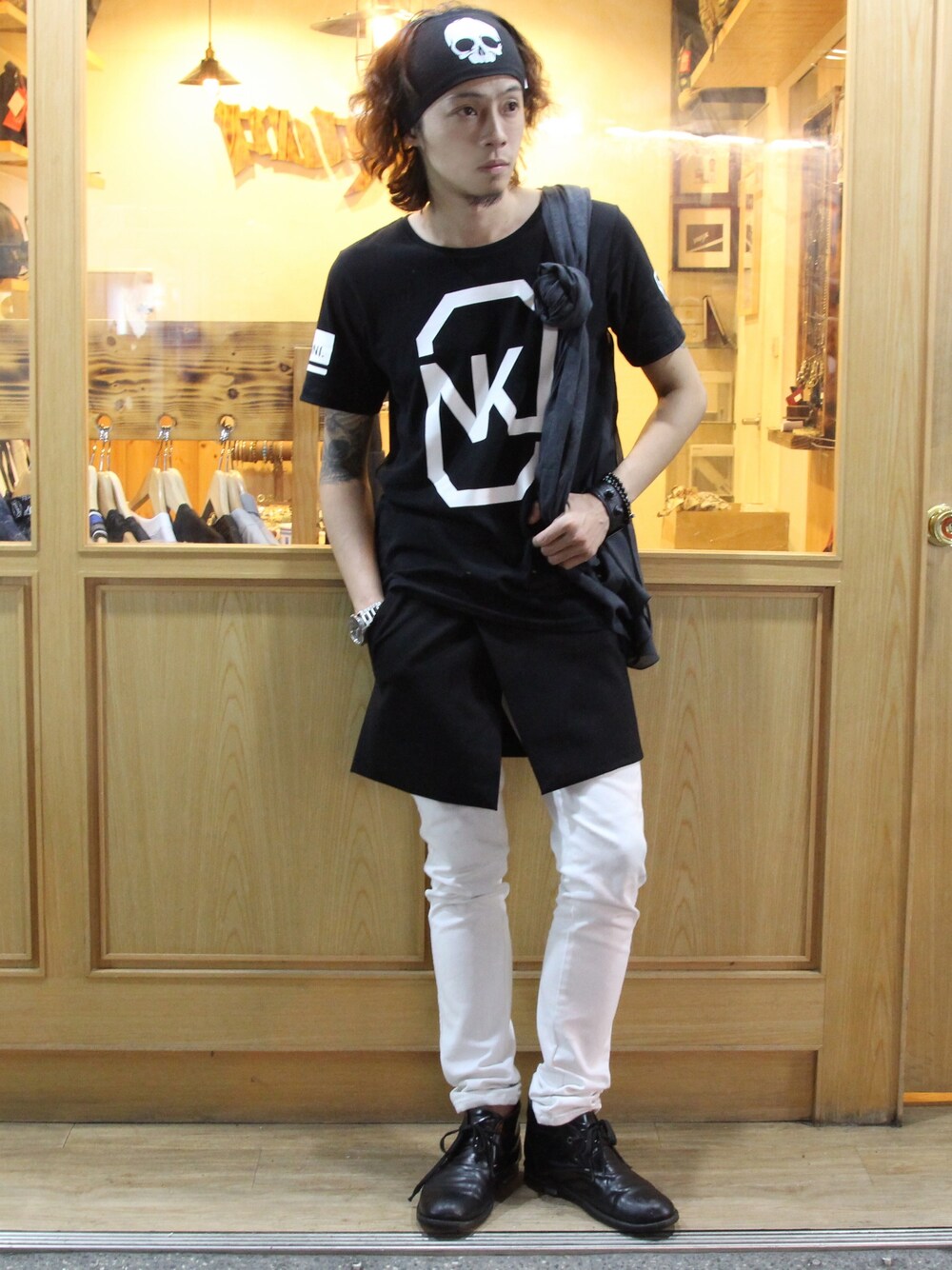 「overkillinc、black、life、boy、fashion、WEARBOOKエントリー、white、Taiwan」｜「OVERKILL inc.のアイテム（Tシャツ/カットソー、ブラック系）」を使った、PUNXさん（メンズ・174cm）の夏コーディネートの1枚目の写真