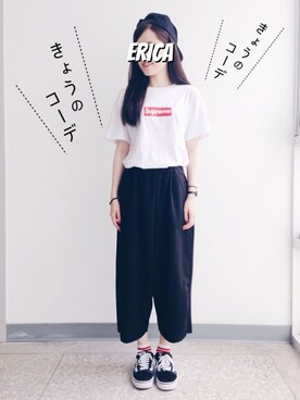 Erica_Cheng使用「VANS（VANS / OLD SKOOL）」的時尚穿搭