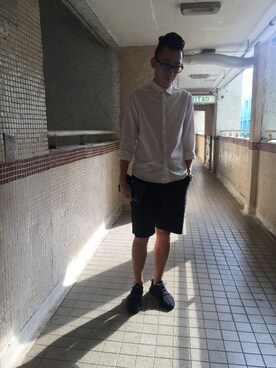 「initial（イニシャル）のアイテム（トップス）」を使った、WC Yuenさん（メンズ・181cm）の夏コーディネート