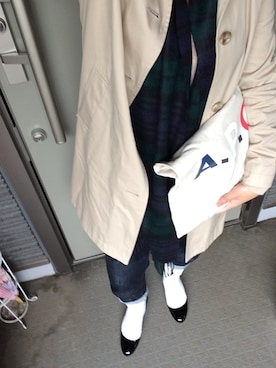 「カシミアニット」｜「アイテム（トレンチコート）」を使った、@. ｋａｎａ.さん（レディース・154cm）の秋コーディネート
