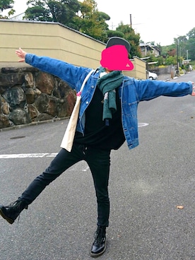 「TOMMY HILFIGER（トミーヒルフィガー）のアイテム（マフラー）」を使った、たかさんさん（メンズ・161cm）の秋コーディネート