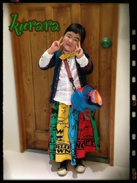 「アイテム（蝶ネクタイ）」を使った、たきこさん（キッズ・115cm）の春コーディネート