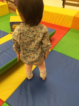 「combimini（コンビミニ）のアイテム（レッグウォーマー）」を使った、shio♡maruさん（キッズ・80cm）の秋コーディネート