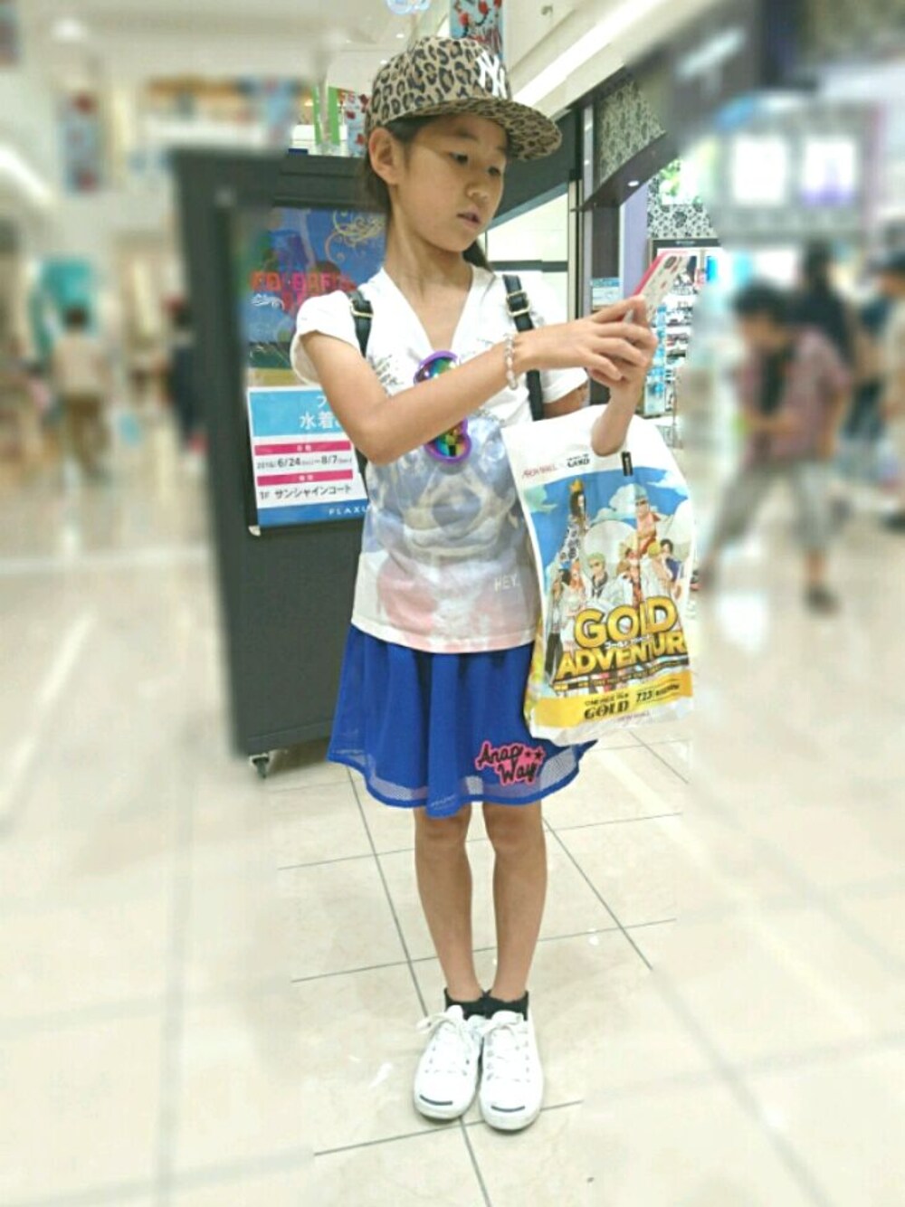 「ニューエラ、ANAP、ギャップキッズ、ジャックパーセル、キャップ、スポーティ」｜「GAPKIDSのアイテム（Tシャツ/カットソー、ホワイト系）」を使った、♡m♡さん（レディース・151cm）の夏コーディネートの1枚目の写真