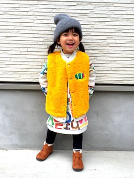 「Design Tshirts Store graniph（デザイン　ティーシャツ　ストア　グラニフ）のアイテム（その他アウター）」を使った、UMI_GOLDさん（キッズ・90cm）の秋コーディネート