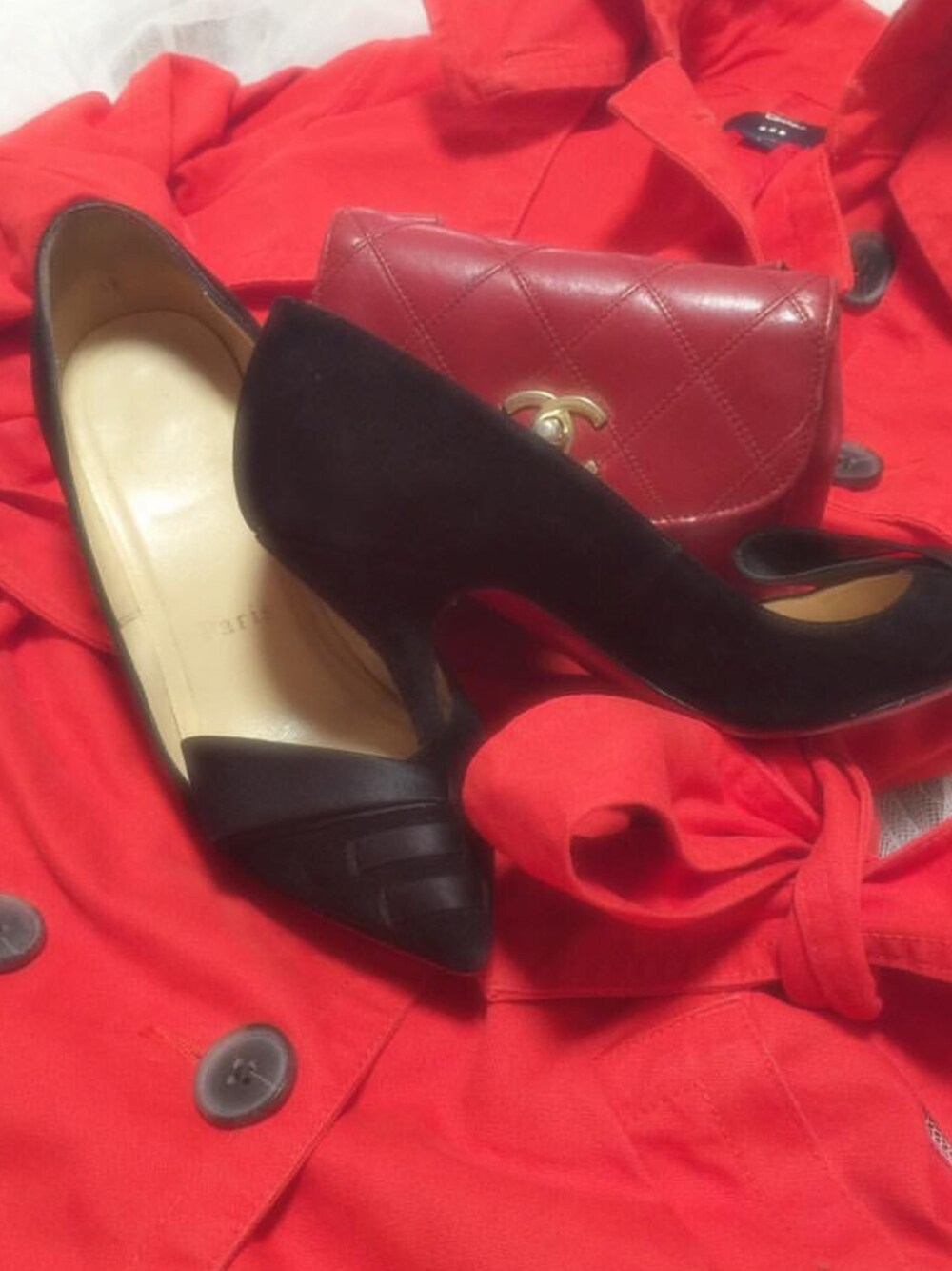 「マイインターン良かった」｜「Christian Louboutinのアイテム（パンプス、ブラック系）」を使った、sasyafashionさん（レディース・147cm）の秋コーディネートの1枚目の写真