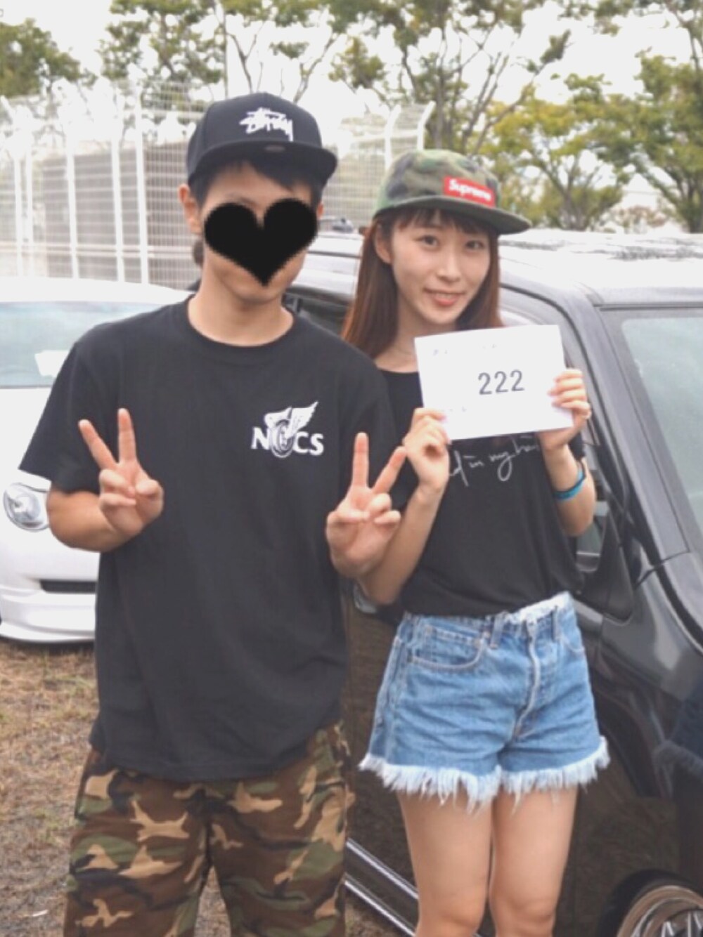 「リンクコーデ、迷彩、CAP、stussy、supreme」｜「Supreme のアイテム（キャップ、グリーン系）」を使った、sakipiさん（レディース・158cm）の秋コーディネートの1枚目の写真