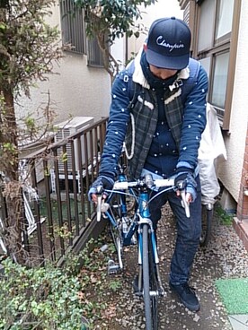 「アイテム（ダウンベスト、その他）」を使った、ちゅうさん（メンズ・173cm）の冬コーディネート