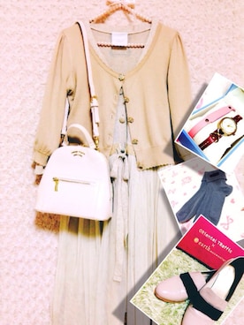 「アイテム（アナログ腕時計、ピンク系）」を使った、ちぇりーさん（レディース・168cm）の冬コーディネート