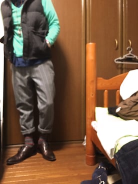 「アイテム（アナログ腕時計、ピンク系）」を使った、石川拓海さん（メンズ・163cm）の冬コーディネート