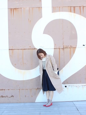 「赤い靴」｜「アイテム（トレンチコート）」を使った、AYMさん（レディース・157cm）の春コーディネート
