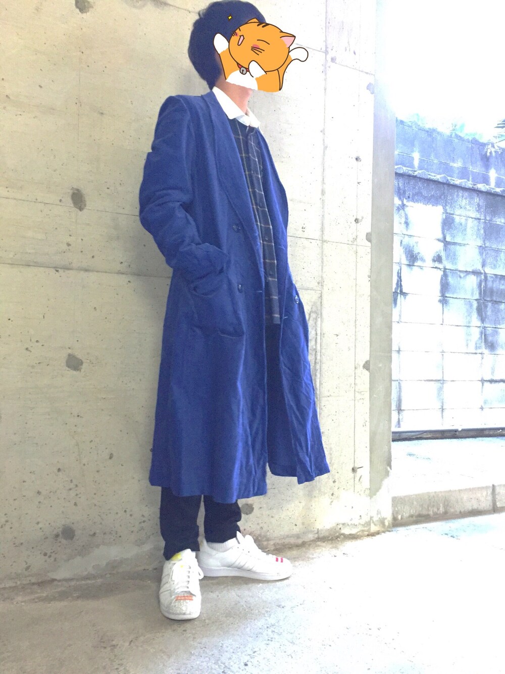 「TROVEのアイテム（シャツ/ブラウス、ブラック系）」を使った、藤岡さん（メンズ・170cm）の秋コーディネートの1枚目の写真