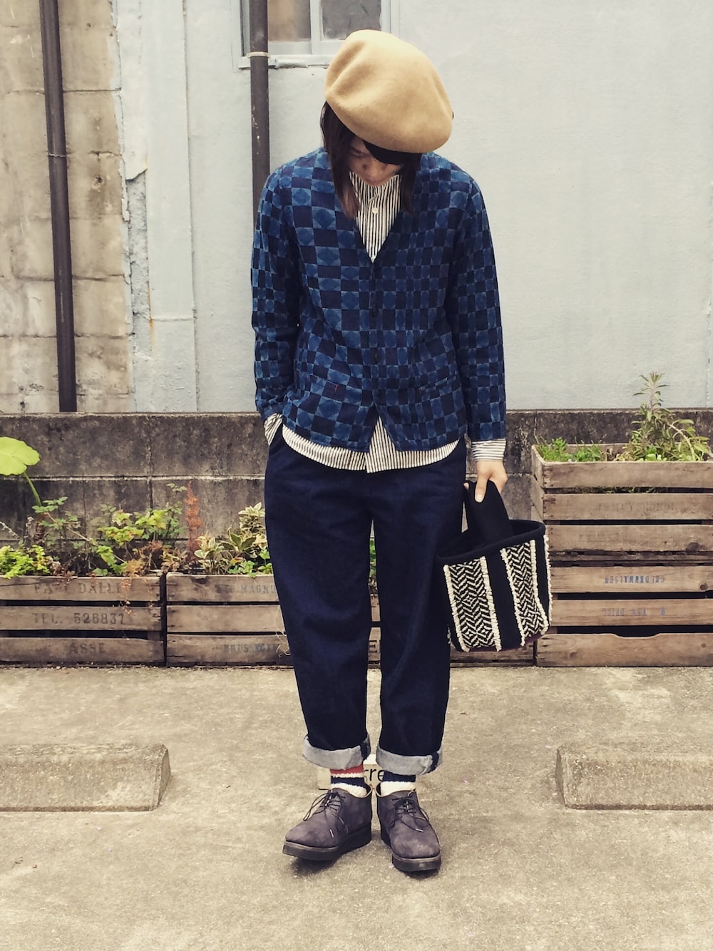 「ootd、太パンツ、秋のコーデ」｜「FABRIQUE en Planete terreのアイテム（ハンチング/ベレー帽、ベージュ系）」を使った、yumiさん（レディース・159cm）の夏コーディネートの1枚目の写真