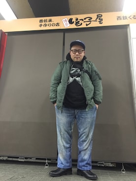 「TALKING ABOUT THE ABSTRACTION（トーキング　アバウト　ジ　アブストラクション）のアイテム（デニムパンツ）」を使った、oku-ziさん（メンズ・165cm）の冬コーディネート
