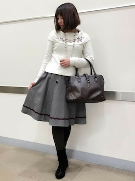 「ひざ丈スカート」｜「アイテム（ブーツ）」を使った、axes femmeさん（レディース・164cm）の冬コーディネート