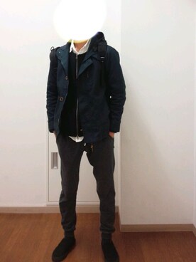 「アイテム（マウンテンパーカー、ブルー系）」を使った、kazukiさん（メンズ・179cm）の冬コーディネート