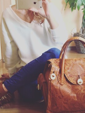 「Carpe Diemのアイテム（Tシャツ/カットソー、ホワイト系）」を使った、Carpe Diem さん（レディース）の春コーディネート