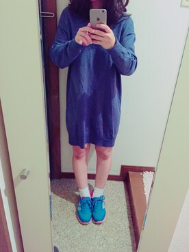 「GU（ジーユー）のアイテム（ワンピース、ブルー系）」を使った、みんこさん（レディース）の秋コーディネート
