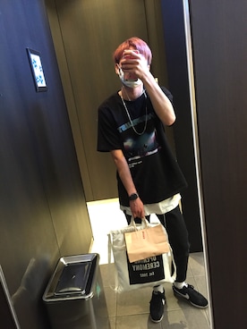 「ANDERSSON BELL（アンダースンベル）のアイテム（Tシャツ/カットソー）」を使った、Kentarou Miyaziさん（メンズ・178cm）の夏コーディネート