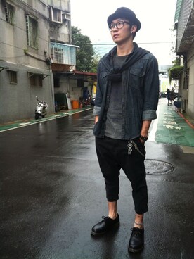 「ZARA（ザラ）のアイテム（シャツ/ブラウス、ブルー系）」を使った、駿さん（メンズ・180cm）の秋コーディネート