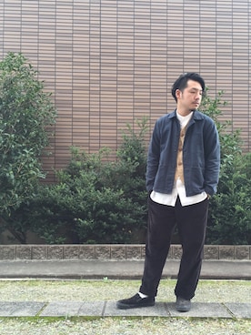「ノーカラーシャツ」｜「アイテム（カバーオール）」を使った、enomonさん（メンズ・174cm）の秋コーディネート