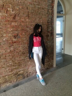 顏維伶さんのコーディネート