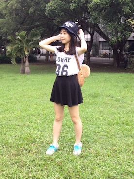 顏維伶さんのコーディネート