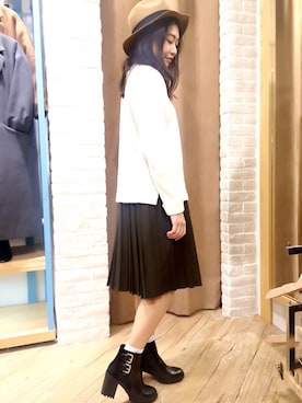 顏維伶さんのコーディネート