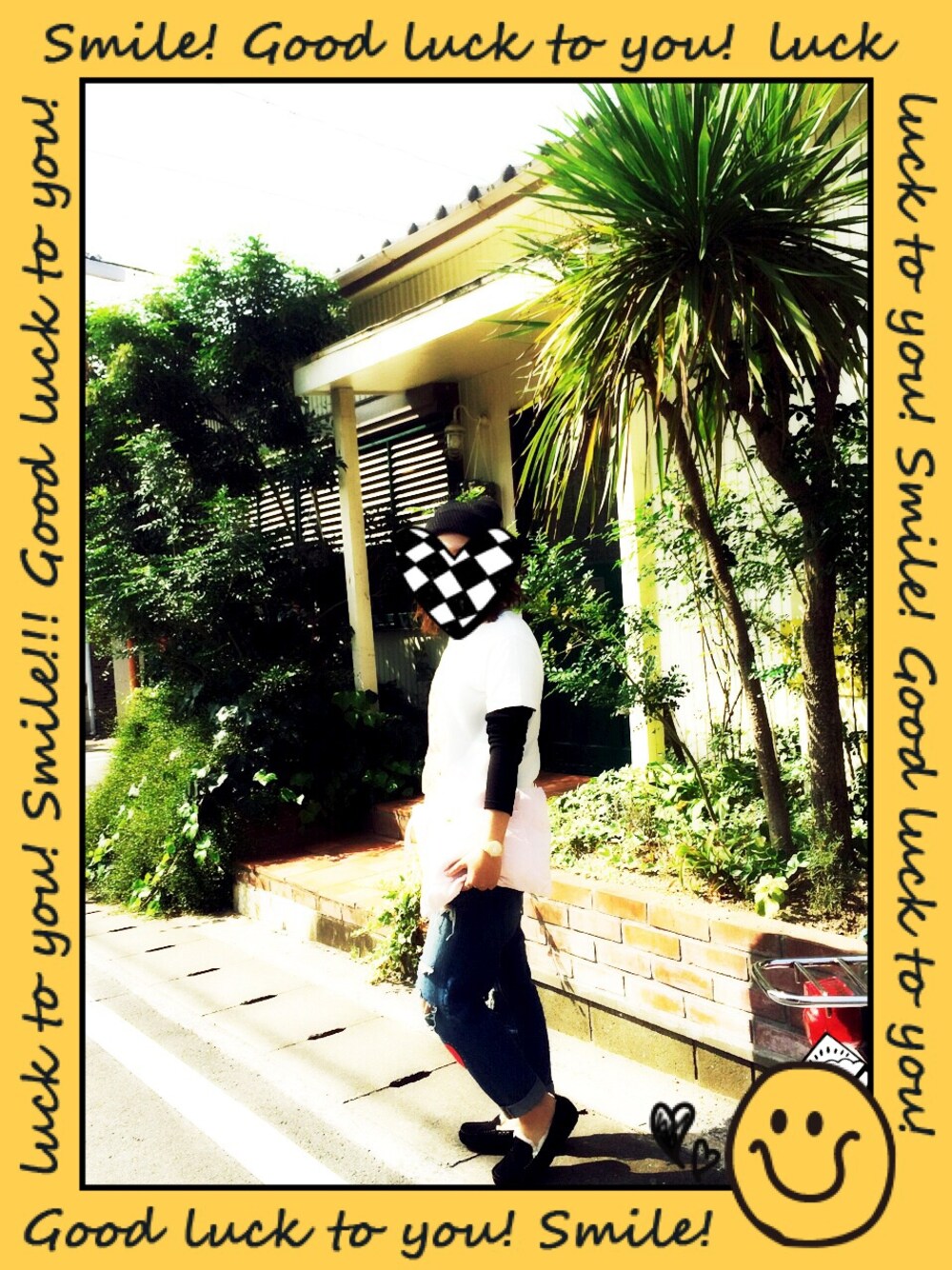 「へザー、Candy Stripper、UGG、ミルクフェド(MILKFED.)」｜「Heatherのチュールポンポンワッチ  554781（ニットキャップ/ビーニー、ブラック系）」を使った、おたえさん（レディース・153cm）の秋コーディネートの1枚目の写真