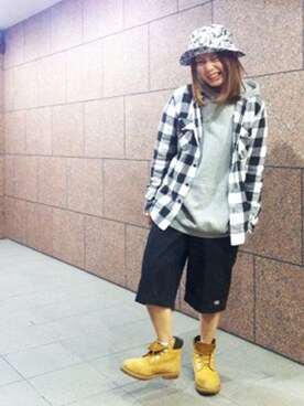 ブーツ イエロー系 を使った ハーフパンツ の人気ファッションコーディネート Wear