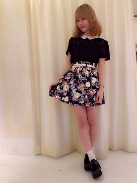 「NICE CLAUP（ナイスクラップ）の襟付きレーストップス（Tシャツ/カットソー、ブラック系）」を使った、sa__yaさん（レディース・152cm）の夏コーディネート