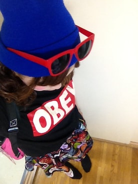 「OBEY」｜「アイテム（バックパック/リュック）」を使った、ぽじ☆まいずさん（レディース・171cm）の春コーディネート