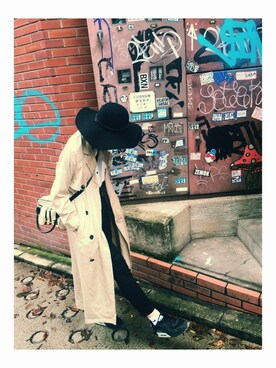 「AIR MAX」｜「アイテム（トレンチコート）」を使った、ぽじ☆まいずさん（レディース・171cm）の秋コーディネート