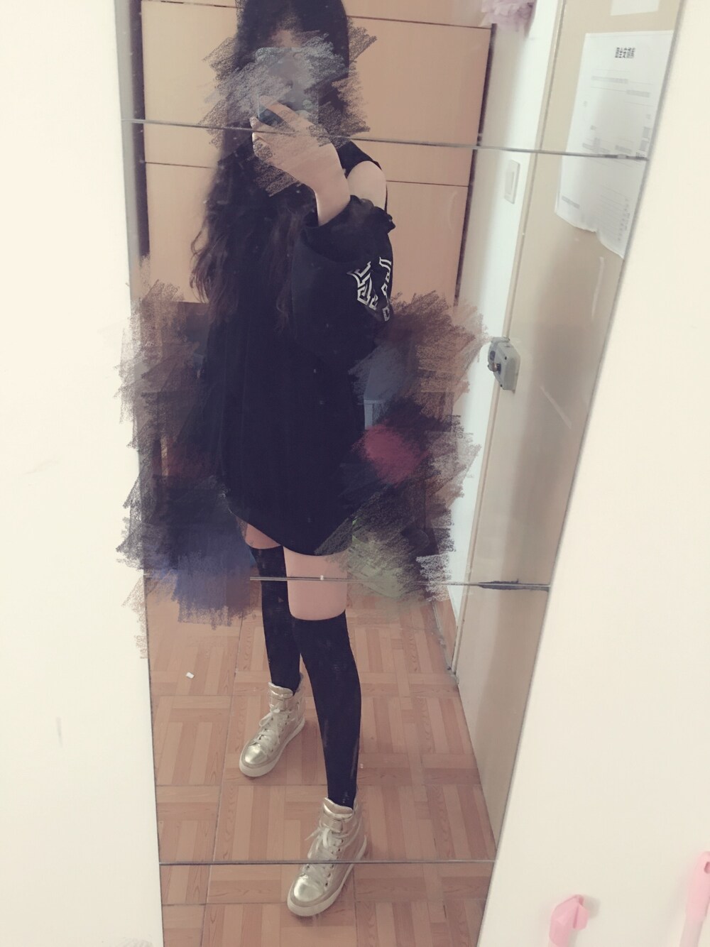 「onespoのアイテム（カーディガン/ボレロ、ブラック系）」を使った、seriloさん（レディース・164cm）の秋コーディネートの1枚目の写真