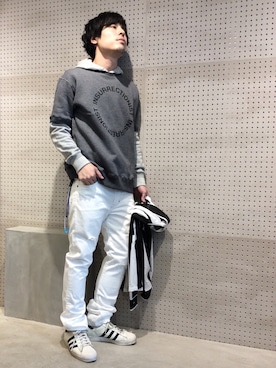 「アイテム（財布）」を使った、HeatherGreyWallSTAFFさん（メンズ・173cm）の冬コーディネート