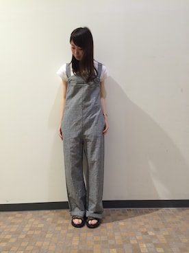 「Sheta（シータ）のアイテム（オールインワン・サロペット）」を使った、Kaori Shikichiさん（レディース・160cm）の春コーディネート