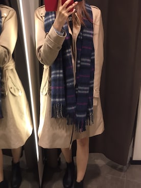 「ネイビーコーデ」｜「アイテム（トレンチコート）」を使った、まっこさん（レディース・177cm）の秋コーディネート