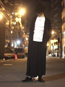 「Yohji Yamamoto（ヨウジヤマモト）のアイテム（トレンチコート）」を使った、makotoさん（メンズ・181cm）の秋コーディネート