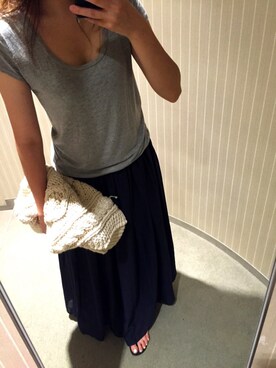 「アイテム（ビーチサンダル、ブラック系）」を使った、kaaae.さん（レディース・163cm）の春コーディネート