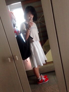 「NEW BALANCE（ニューバランス）のアイテム（スニーカー、レッド系）」を使った、izumi◎₊˚さん（レディース・157cm）の夏コーディネート