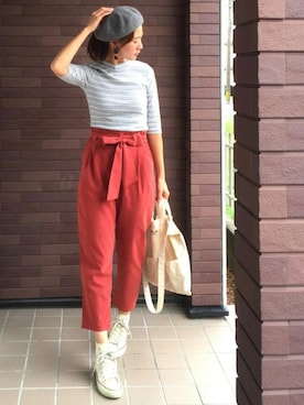 「レンガ色」｜「アイテム（グレー系）」を使った、mayuさん（レディース・165cm）の秋コーディネート