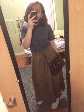 「usedのアイテム（ショルダーバッグ、ブラウン系）」を使った、mollyさん（レディース）の春コーディネート