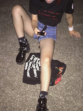 「M.Y.O.B（エム.ワイ.オー.ビー）のアイテム（Tシャツ/カットソー）」を使った、momokaさん（レディース・161cm）の夏コーディネート