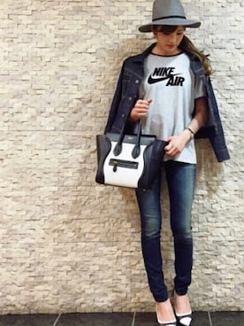 「CELINE」｜「アイテム（デニムジャケット）」を使った、Momokoさん（レディース・165cm）の秋コーディネート