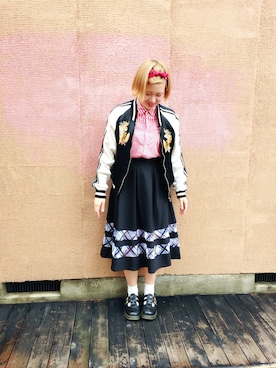「黒スカート」｜「アイテム（その他アウター）」を使った、a k a n eさん（レディース・165cm）の夏コーディネート