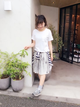 「アイテム（デニムスカート）」を使った、a k a n eさん（レディース・165cm・20代）の夏コーディネート